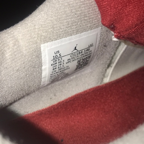 Selling Jordon 4 “what the - Picture 5 of 6